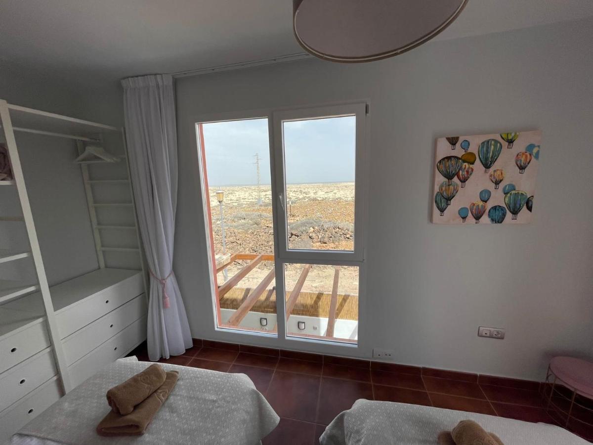 Villa Marie Agradable Y Tranquila Maison Con Piscina Corralejo Luaran gambar